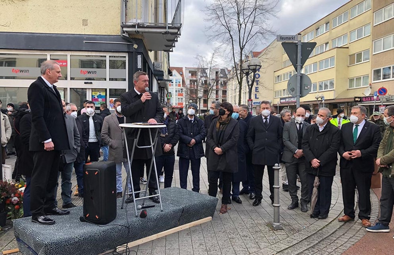 Hanau katliamı 2. yılında anıldı