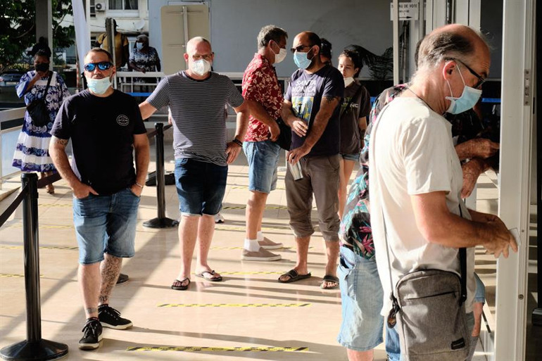 Son dakika... Bill Gatesten Omicron itirafı