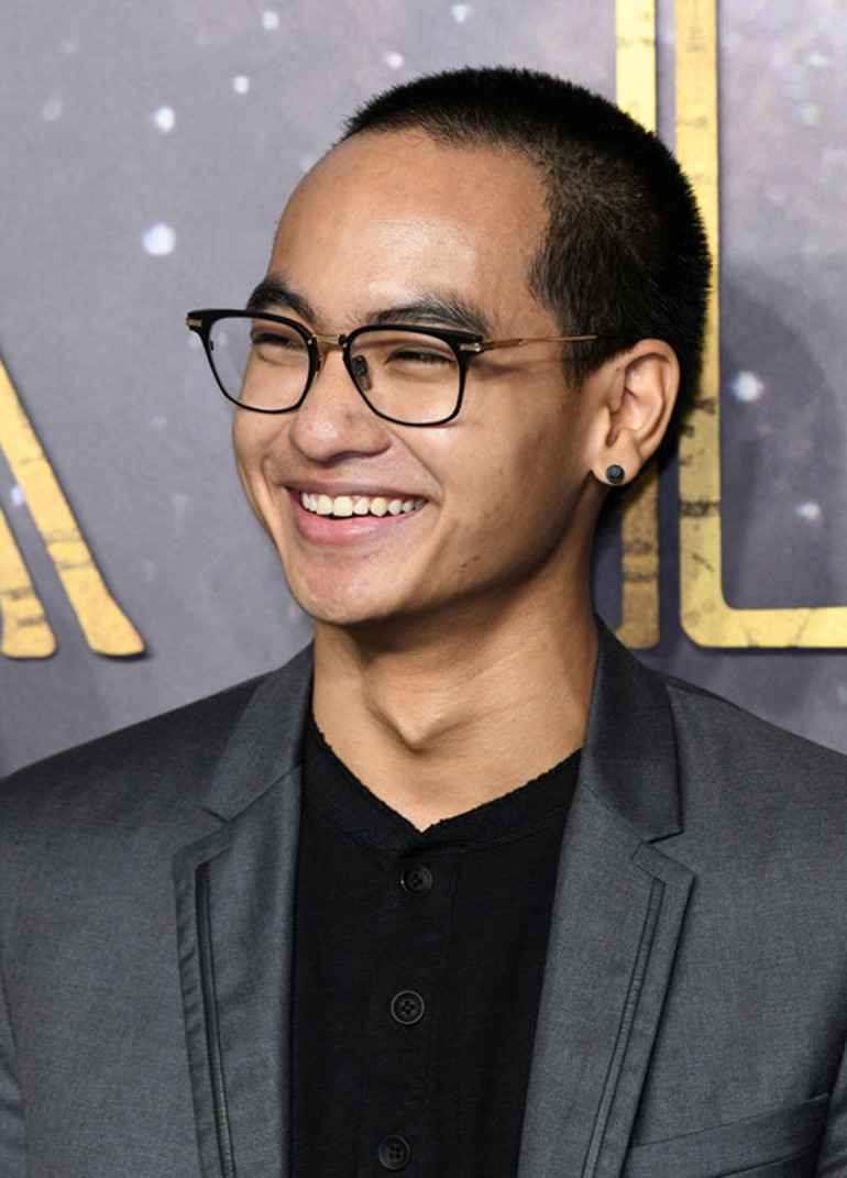 Meğer Shiloh o ülkenin de vatandaşıymış