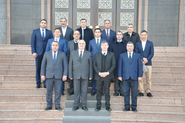 Tanju Çolak, Nahçıvanda: Buradaki gençlerin yetişmesine yardımcı olacağım...