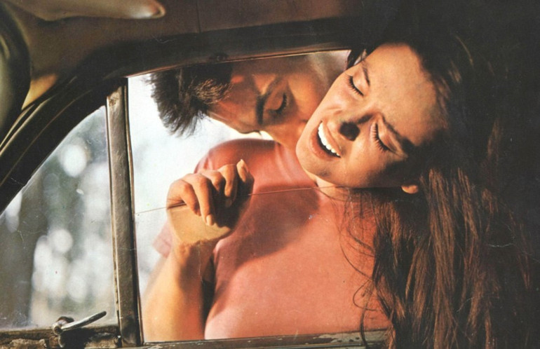 İffet filminin “araba camı” sahnesi 40 yıl sonra yeniden gündemde