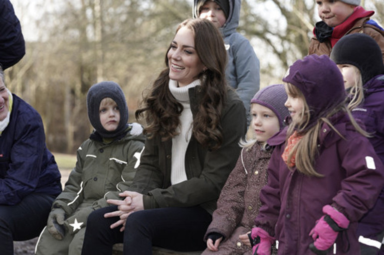 Çocuklarım beni çok kıskandı Kate Middleton kaydıraktan kaydı, odun kesti, sonra saraya çıktı