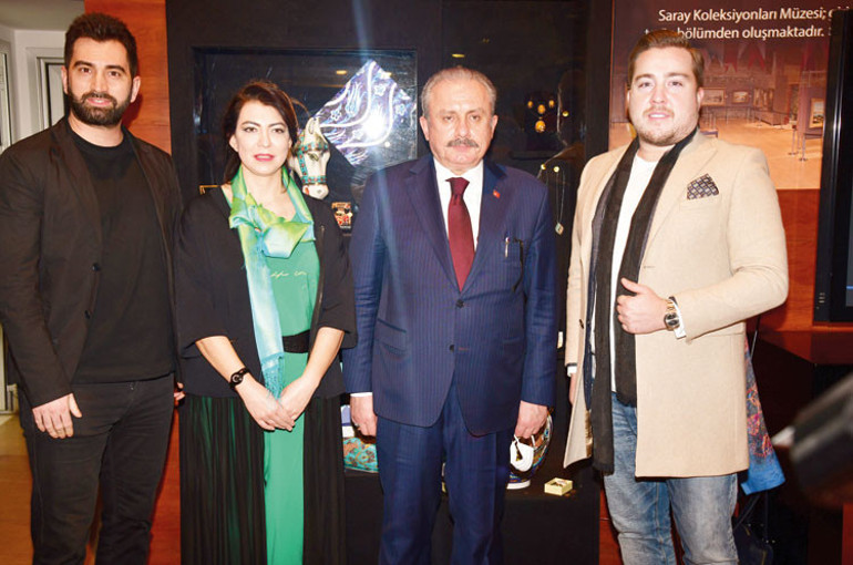 Ebru Gündeş, Iraklı işadamının yakın markajında... Havada aşk kokusu var