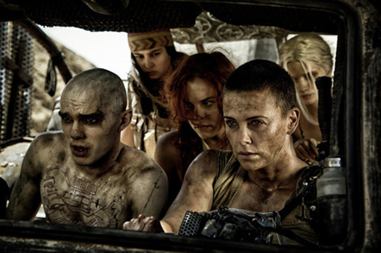 Charlize Theron ile Tom Hardy sette birbirine girmiş: Üç saat bekletince saygısızsın diye bağırmış