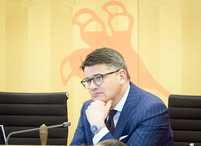 Hessen Eyalet Başbakanı Volker Bouffier, görevi bırakıyor