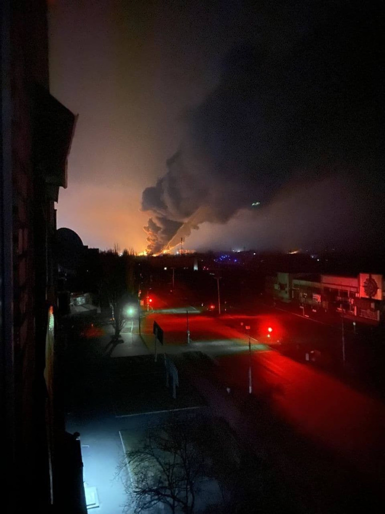 Son dakika | Ukrayna - Rusya savaşında son durum... Petrol deposu vuruldu, zehirli duman paniği