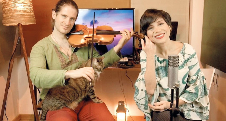 Ünlü oyuncu yıllar önce Ahmet Kayanın klibinde oynamış