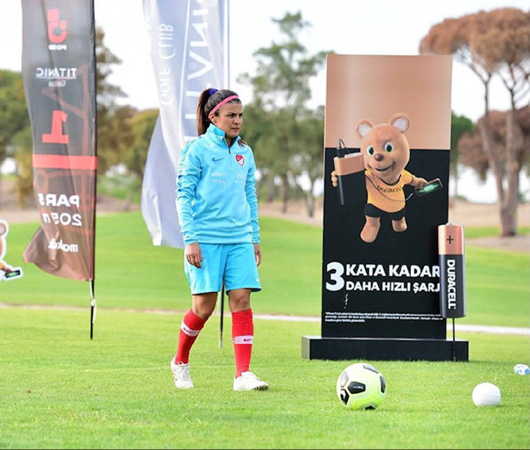 Bilgin Defterli’nin ‘futgolf’ heyecanı
