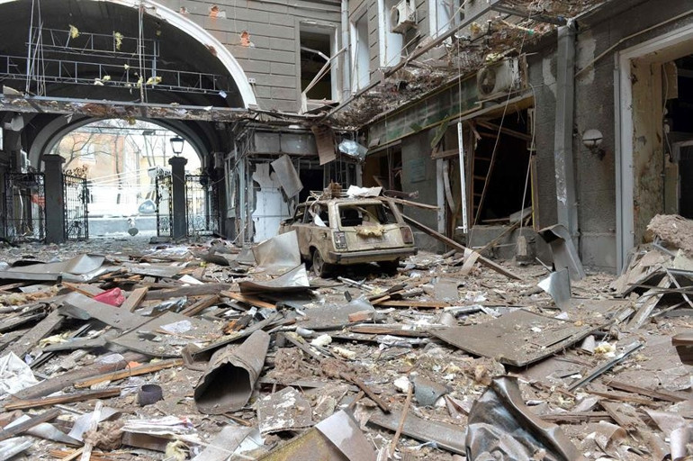 Son Dakika | Dünya dehşet içinde izliyor... Avrupanın en büyük nükleer santralini vurdular Açıklamalar peş peşe geliyor