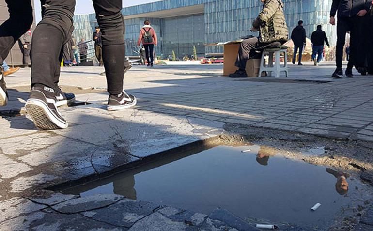 Kent Meydanı ayıbı