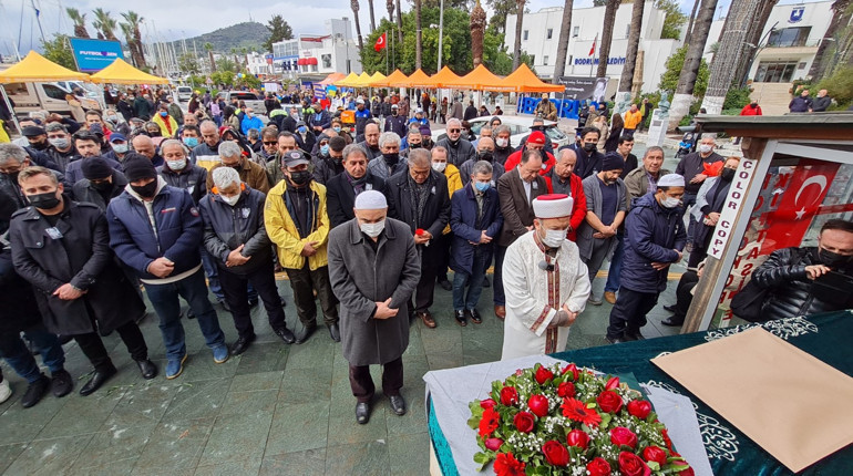 Akrep Nalan son yolculuğuna ’Halikarnas’ parçası ile uğurlandı