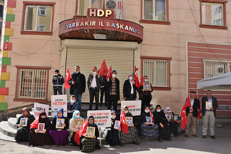 Evlat nöbetindeki anne Esmer Koç: 9 senedir Kadınlar Günü kutlamıyorum