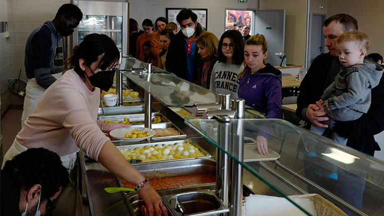 Ukraynalılara İngiltere sınırında vize eziyeti... ‘Bize tuvaletteki sudan daha kötü davrandılar’