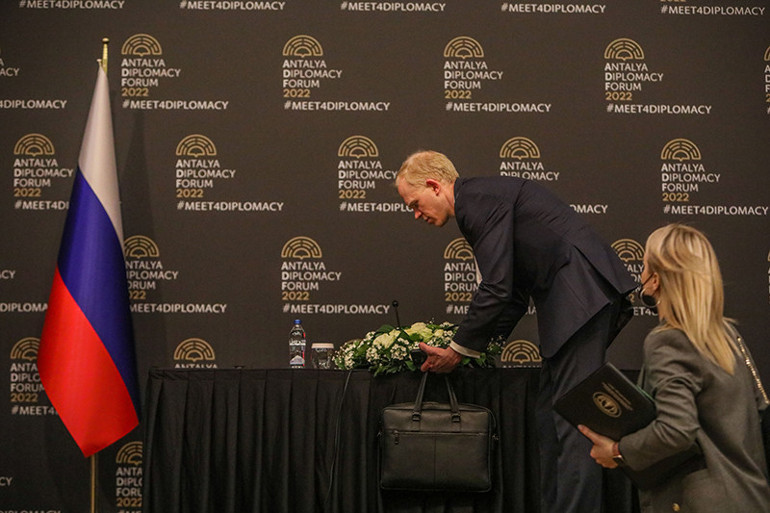 Son dakika... Dünyanın gözü Antalyada... Putin ve Zelenski görüşecek mi Lavrov: Putin, Zelenski ile görüşmekten kaçınmıyor