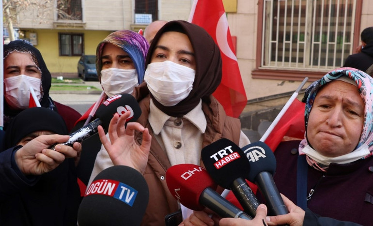 HDP önünde eylem yapan ailelerden Kılıçdaroğluna çadıra gelmedi tepkisi