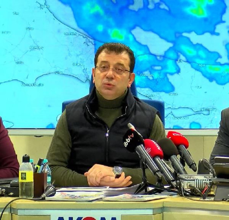 Son dakika... İstanbulda kar alarmı Yoğun kar yağışı kuzeyden giriş yaptı Görüş mesafesi düştü