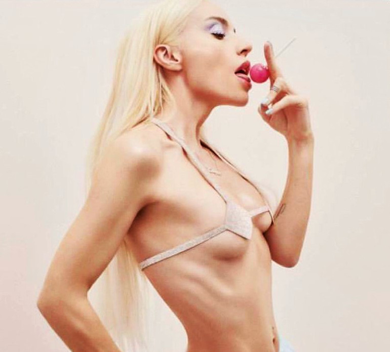 İyi ki var keşke sadece işini yapsa...