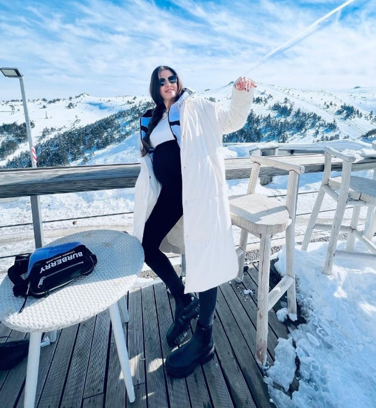 Ünlü oyuncu ikinci kez anne oluyor... Kız bebek yükleniyor