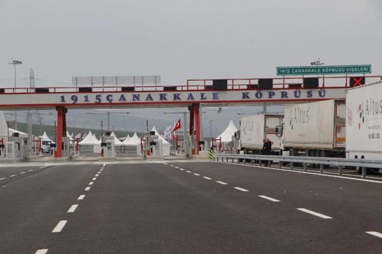 Tarihi gün bugün 1915 Çanakkale Köprüsü açıldı