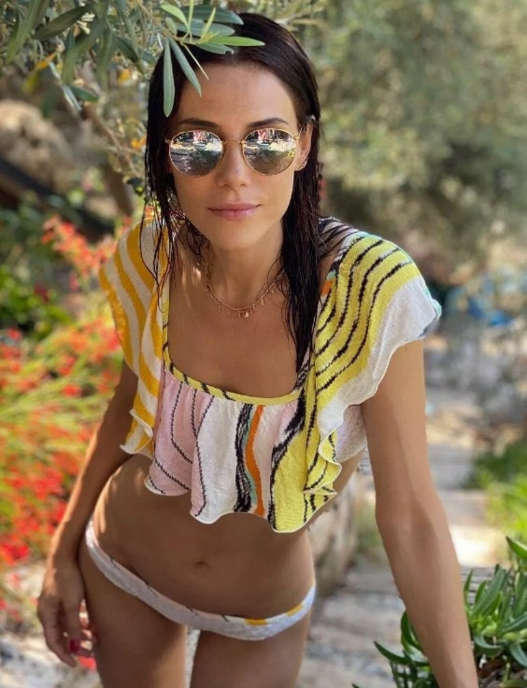 Ünlü oyuncudan 53 yaş pozu... Ben neden yaşlanmıyorum