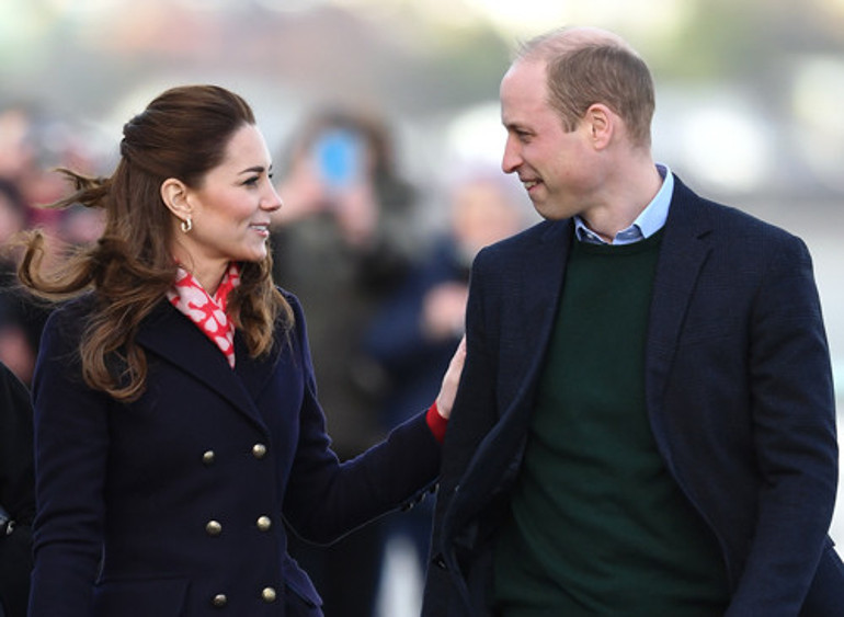 Ünlü çifte köy halkından soğuk duş: Bu sömürgecilik ve bize hakarettir, arazimizi terk edin