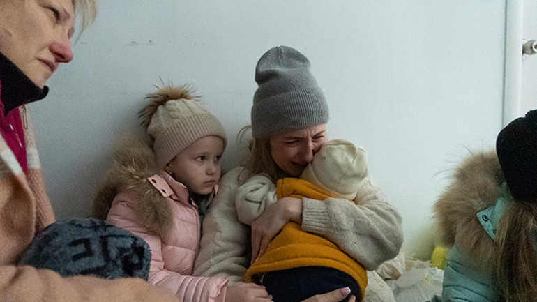 4 ŞEHİR 4 KADIN | Yerle bir olan kentlerden sağ kurtulan kadınların hikâyeleri...