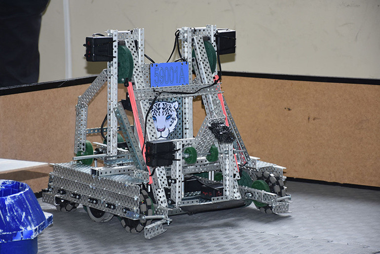 Robot Naci de ABD yolcusu