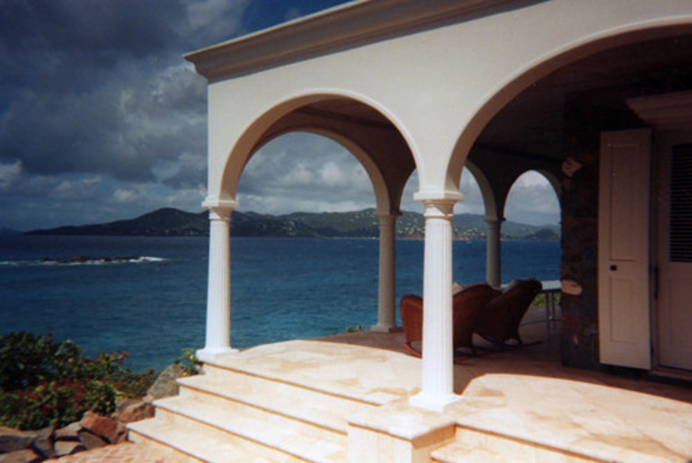 Seks ticareti kurbanlarının kötü anıları gizli: O iki ada satılıyor... Kaçmak isteyenin ölümü göze alması gerekiyordu