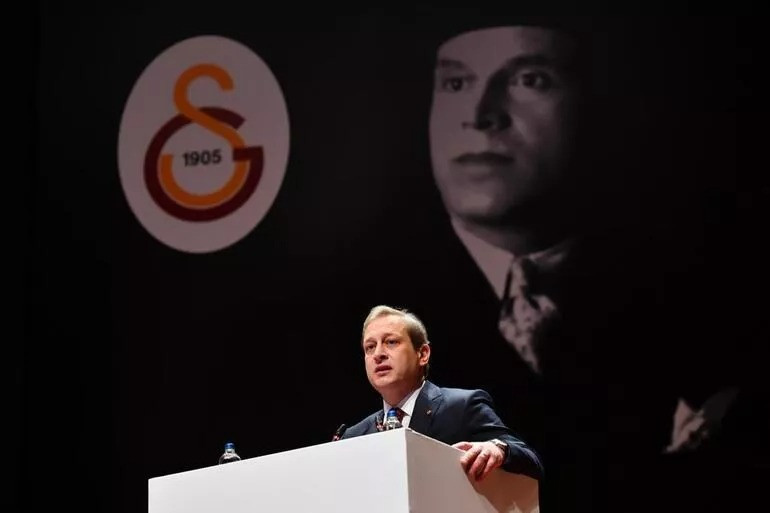 Son Dakika: Galatasarayda Burak Elmas yönetimi idari açıdan ibra edilmedi Seçime gidiliyor...