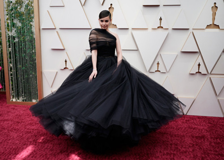 Oscar eski günlerine döndü: Kırmızı halıda şıklık yarışı