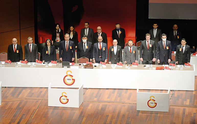 Bu da benim dörtlüm: İncir, ceviz, kayısı ve maalesef Nutella