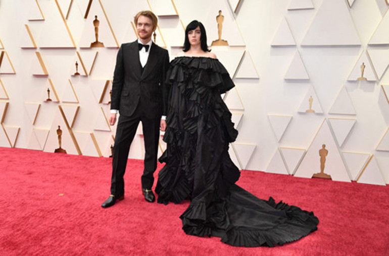 Oscar eski günlerine döndü: Kırmızı halıda şıklık yarışı