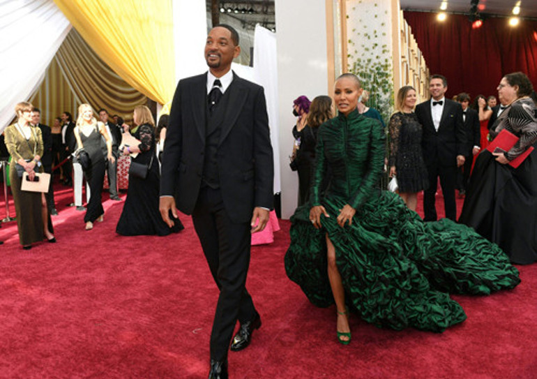 Will Smithten sunucu Chris Rocka Oscar tokadı: Karımın adını ağzına alma