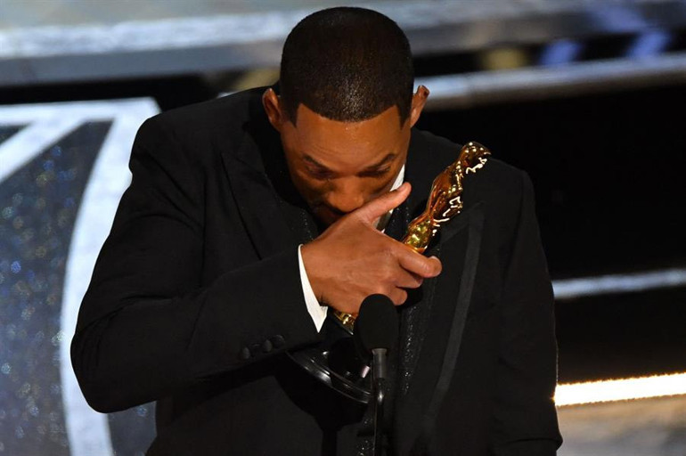 Önce tokatladı, sonra ağladı Will Smith bunu neden yaptı Cevabı biyografisinde saklı...