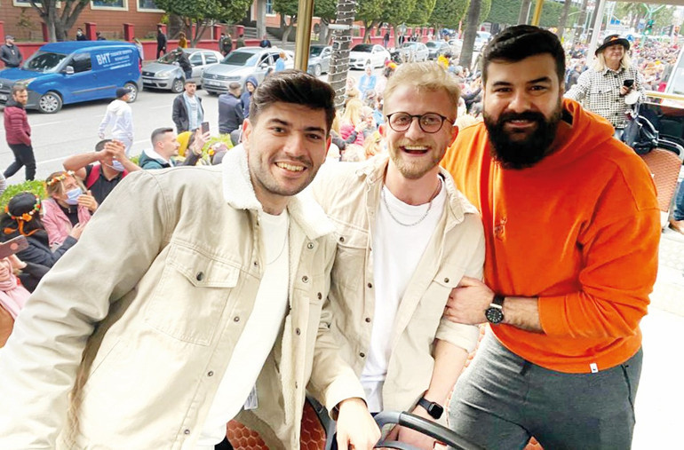 Dönüşü muhteşem oldu