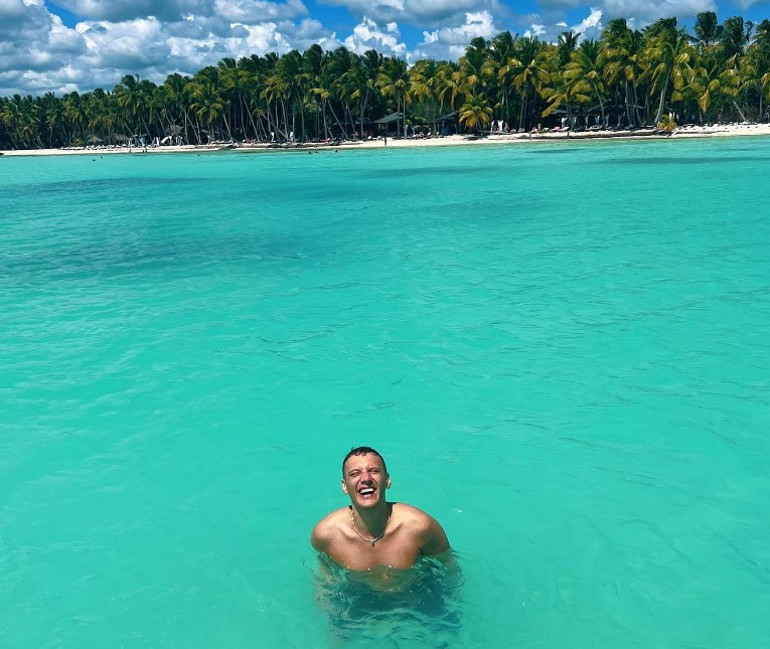 Nisa yere kapaklandı... Sude, Merte mesaj gönderdi... Edis geceye damga vurdu Survivor All Star birleşme partisinde neler yaşandı