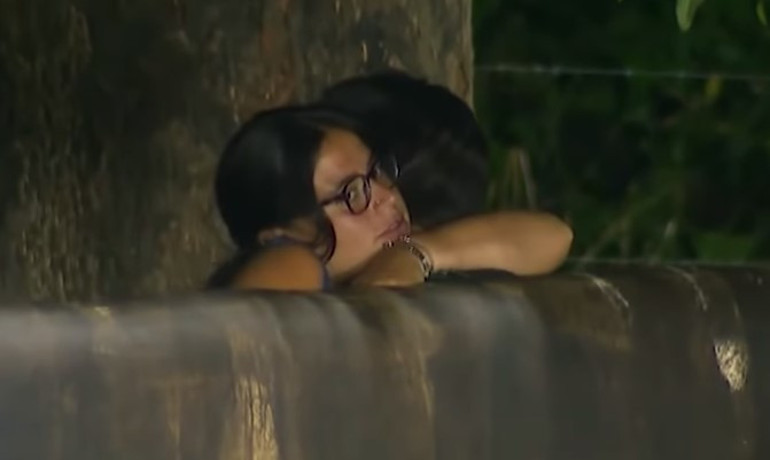 Nisa ve Yağmur birbirine girdi Sen önce insan ol