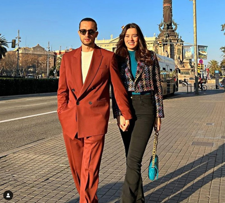 Tolga Güleç ile birlikte olan Yasemin Allen ilk kez konuştu... Aşıklardan fotoğraf geldi