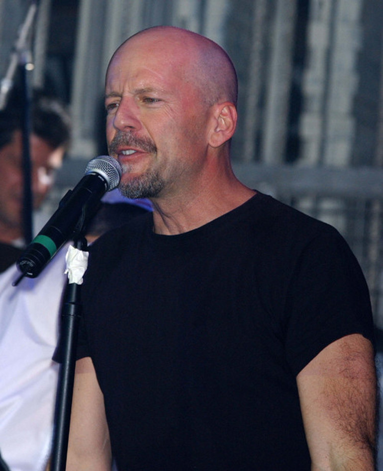 Bruce Willis hasta olduğunu bile bile çalışmak istemiş