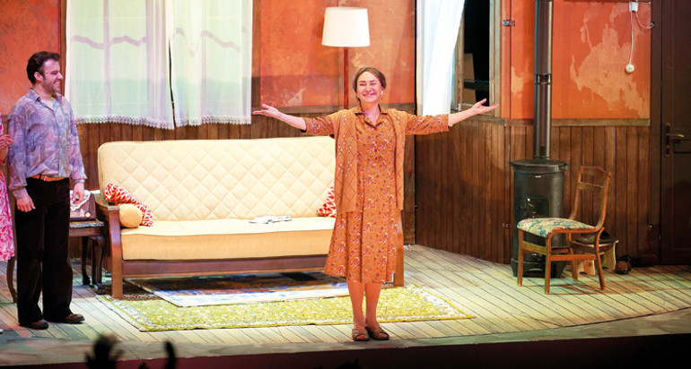 Demet Akbağ: Hep bir oyunun içindeydim