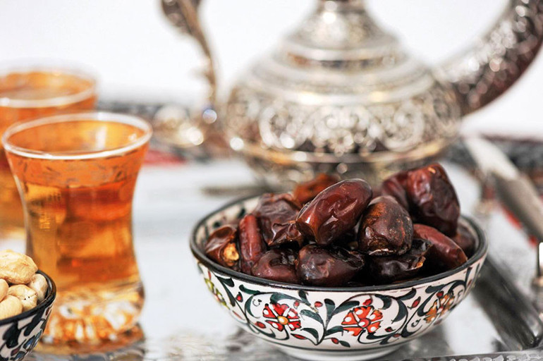 Tırtık siyaseti tutmaz