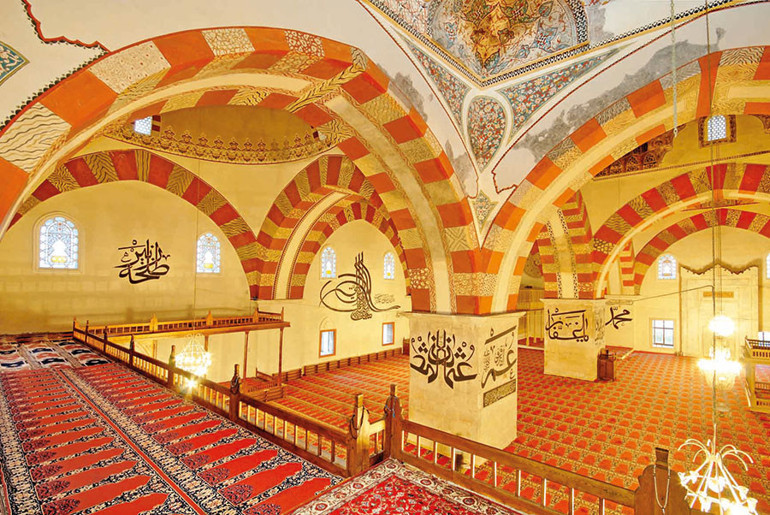 Sivri dilli tatlı sözlü