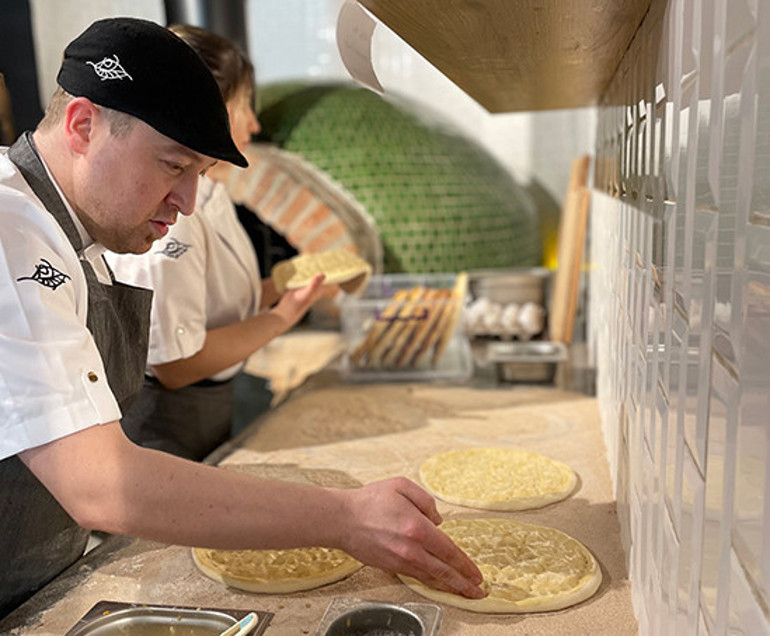 Tahta kaşıklar ve diş kirası