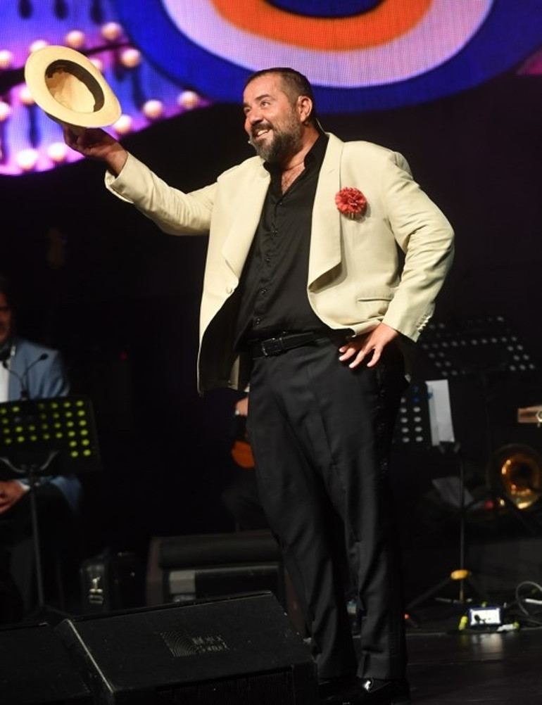 18 kilo veren Ata Demirer: Mide ameliyatı olmaya karşıyım