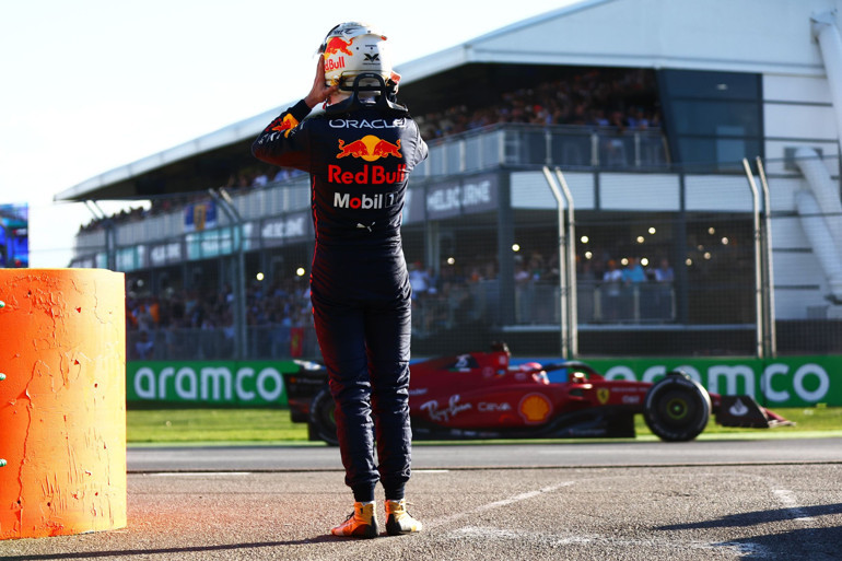 Formula 1 Avustralya GPsinde zafer Leclercin Verstappen yarışı bitiremedi