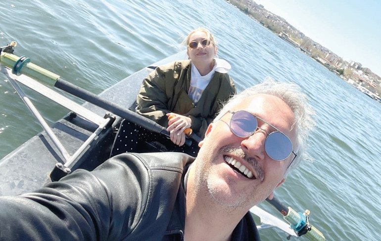 Bir pazar sabahı Haliç’te kürek sallarken