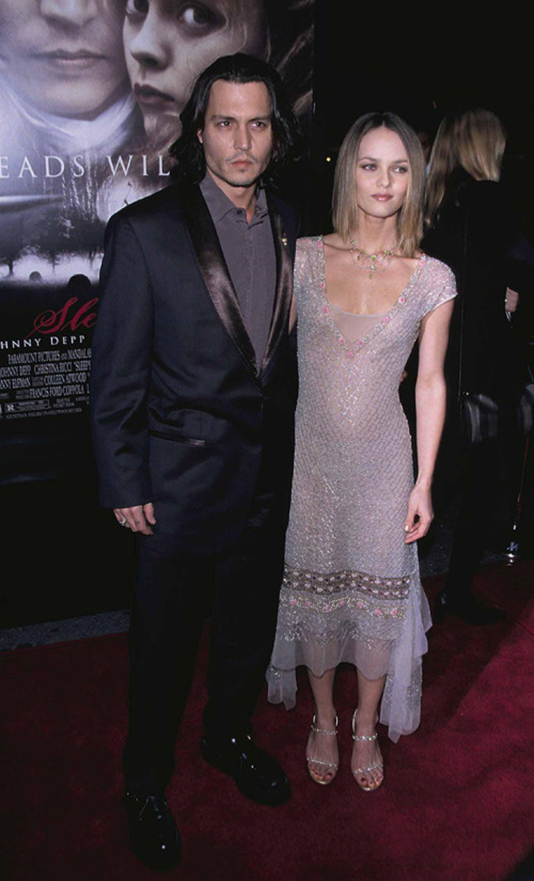 Johnny Depp ve Amber Heardün hesaplaşması bitmiyor: Beni rehin alıp üç gün tecavüz etti
