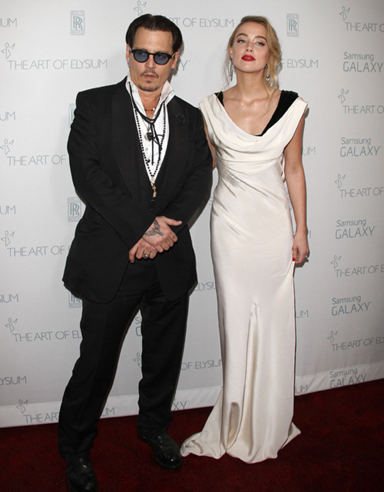 Johnny Depp ve Amber Heardün hesaplaşması bitmiyor: Beni rehin alıp üç gün tecavüz etti