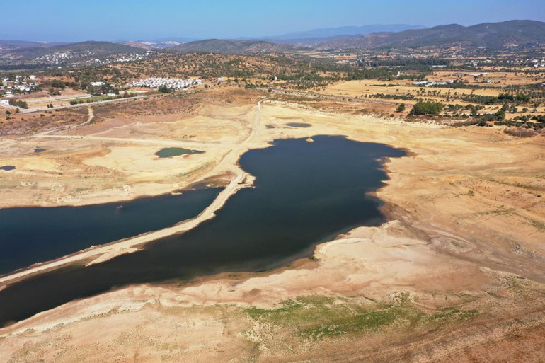 Bodrumun su ihtiyacını karşılayan Mumcular ve Geyik Barajı tamamen doldu