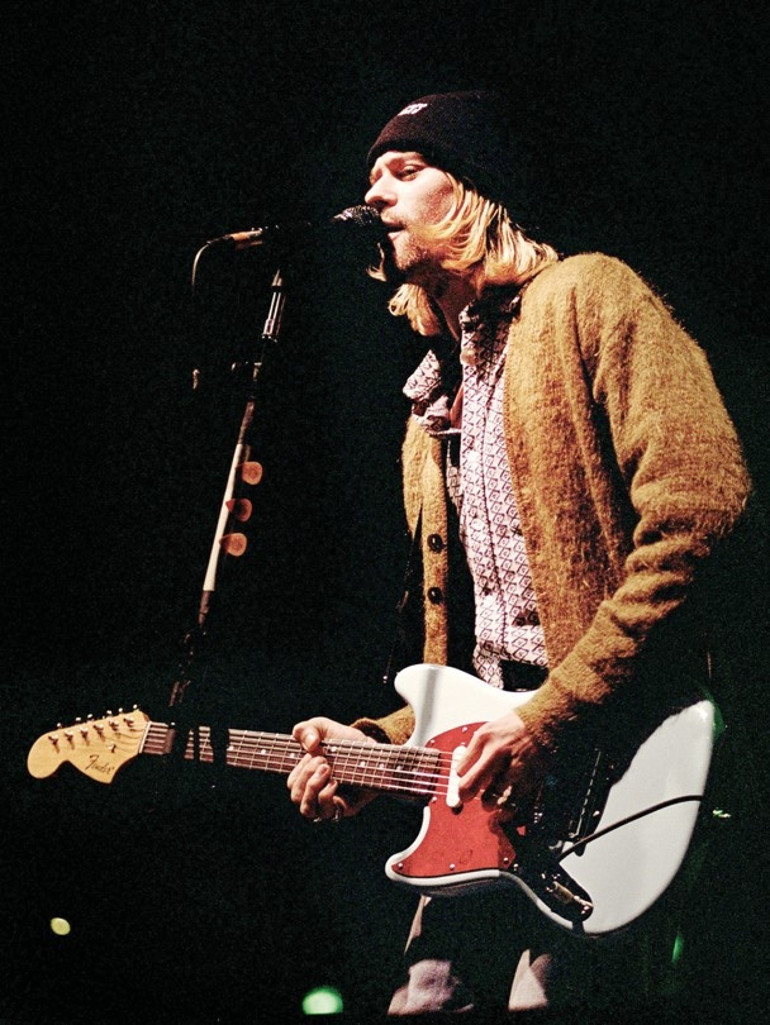 Efsanenin gitarı açık artırmada